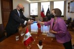 Audiencia a embajador de Perú en Chile.